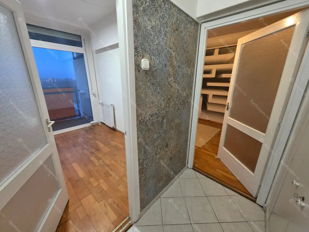 Kiadó albérlet 379000 Ft/hó áron: Budapest, XIII. kerület  Népfürdő utca. Mérete: 81 nm, 3 szobás | Alberlet.hu - 6642718