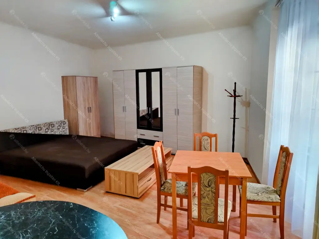 Kiadó albérlet 180000 Ft/hó áron: Budapest, XIII. kerület  Pannónia utca. Mérete: 36 nm, 1 szobás | Alberlet.hu - 6675093