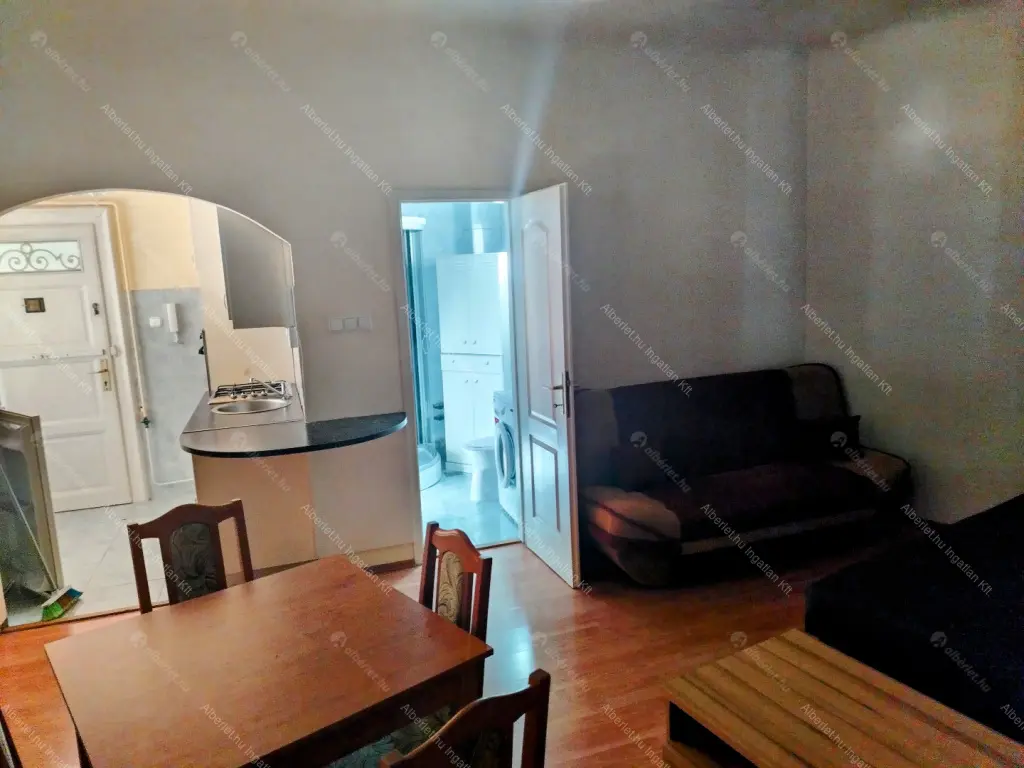 Kiadó albérlet 180000 Ft/hó áron: Budapest, XIII. kerület  Pannónia utca. Mérete: 36 nm, 1 szobás | Alberlet.hu - 6706716