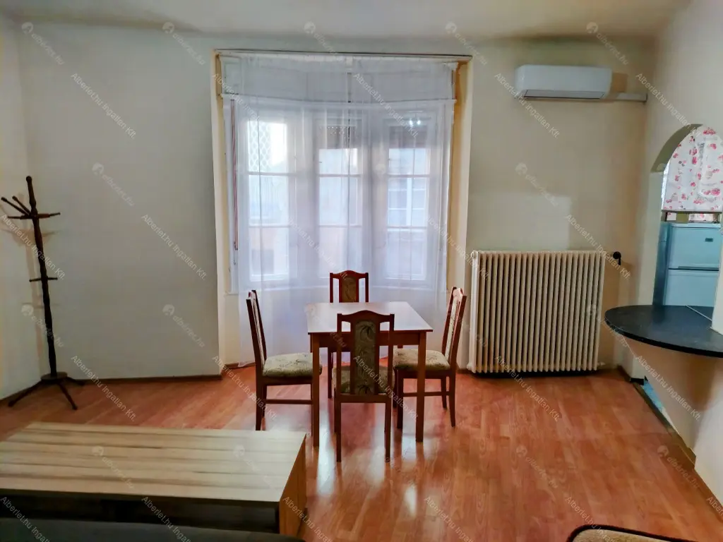 Kiadó albérlet 180000 Ft/hó áron: Budapest, XIII. kerület  Pannónia utca. Mérete: 36 nm, 1 szobás | Alberlet.hu - 6706721