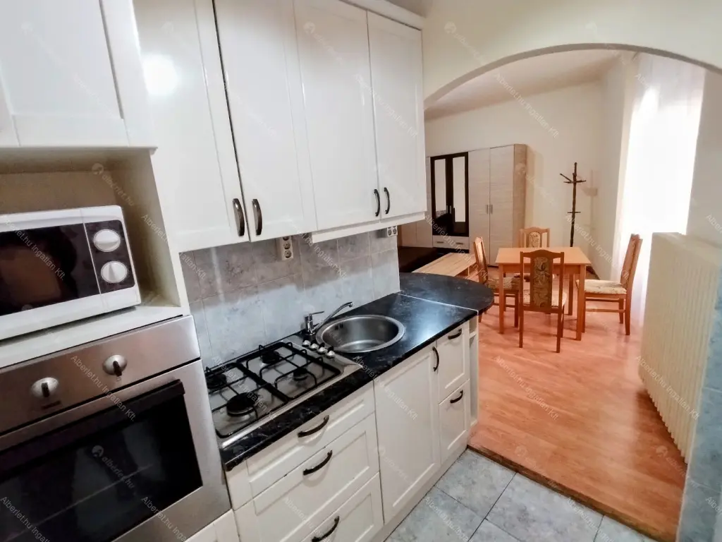 Kiadó albérlet 180000 Ft/hó áron: Budapest, XIII. kerület  Pannónia utca. Mérete: 36 nm, 1 szobás | Alberlet.hu - 6706725