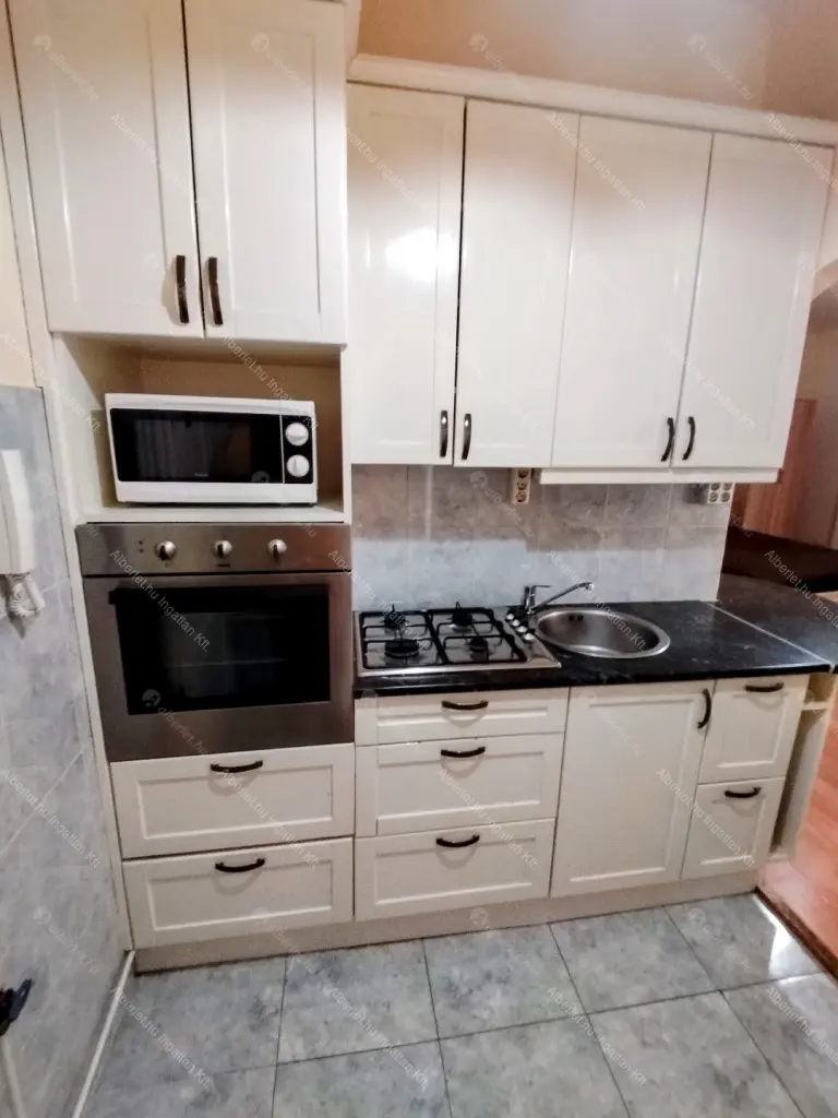 Kiadó albérlet 180000 Ft/hó áron: Budapest, XIII. kerület  Pannónia utca. Mérete: 36 nm, 1 szobás | Alberlet.hu - 6706730