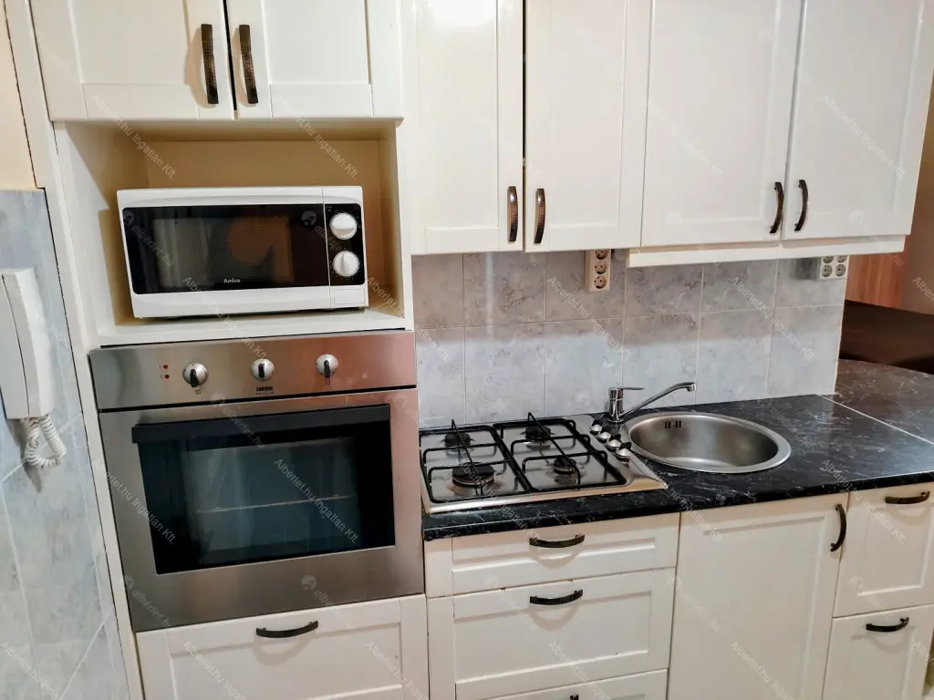 Kiadó albérlet 180000 Ft/hó áron: Budapest, XIII. kerület  Pannónia utca. Mérete: 36 nm, 1 szobás | Alberlet.hu - 6706731