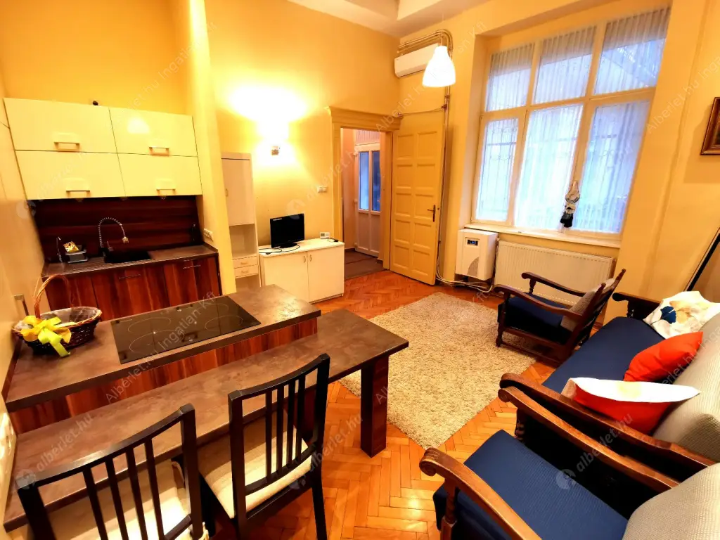 Kiadó albérlet 240000 Ft/hó áron: Budapest, XIII. kerület  Pannónia utca. Mérete: 38 nm, 1 szobás | Alberlet.hu - 6624035