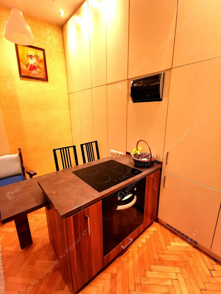 Kiadó albérlet 240000 Ft/hó áron: Budapest, XIII. kerület  Pannónia utca. Mérete: 38 nm, 1 szobás | Alberlet.hu - 6624051