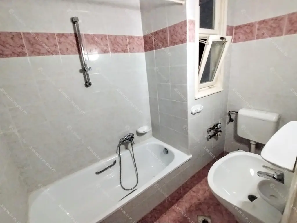 Kiadó albérlet 195000 Ft/hó áron: Budapest, XIII. kerület  Pannónia utca. Mérete: 40 nm, 1 szobás | Alberlet.hu - 6678849