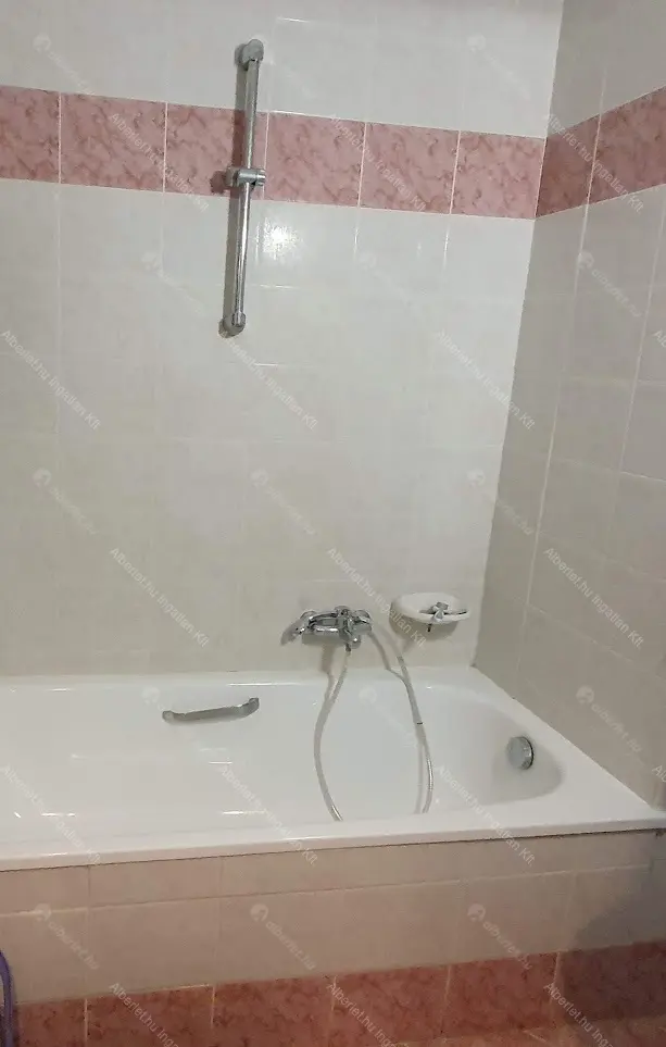 Kiadó albérlet 195000 Ft/hó áron: Budapest, XIII. kerület  Pannónia utca. Mérete: 40 nm, 1 szobás | Alberlet.hu - 6694939