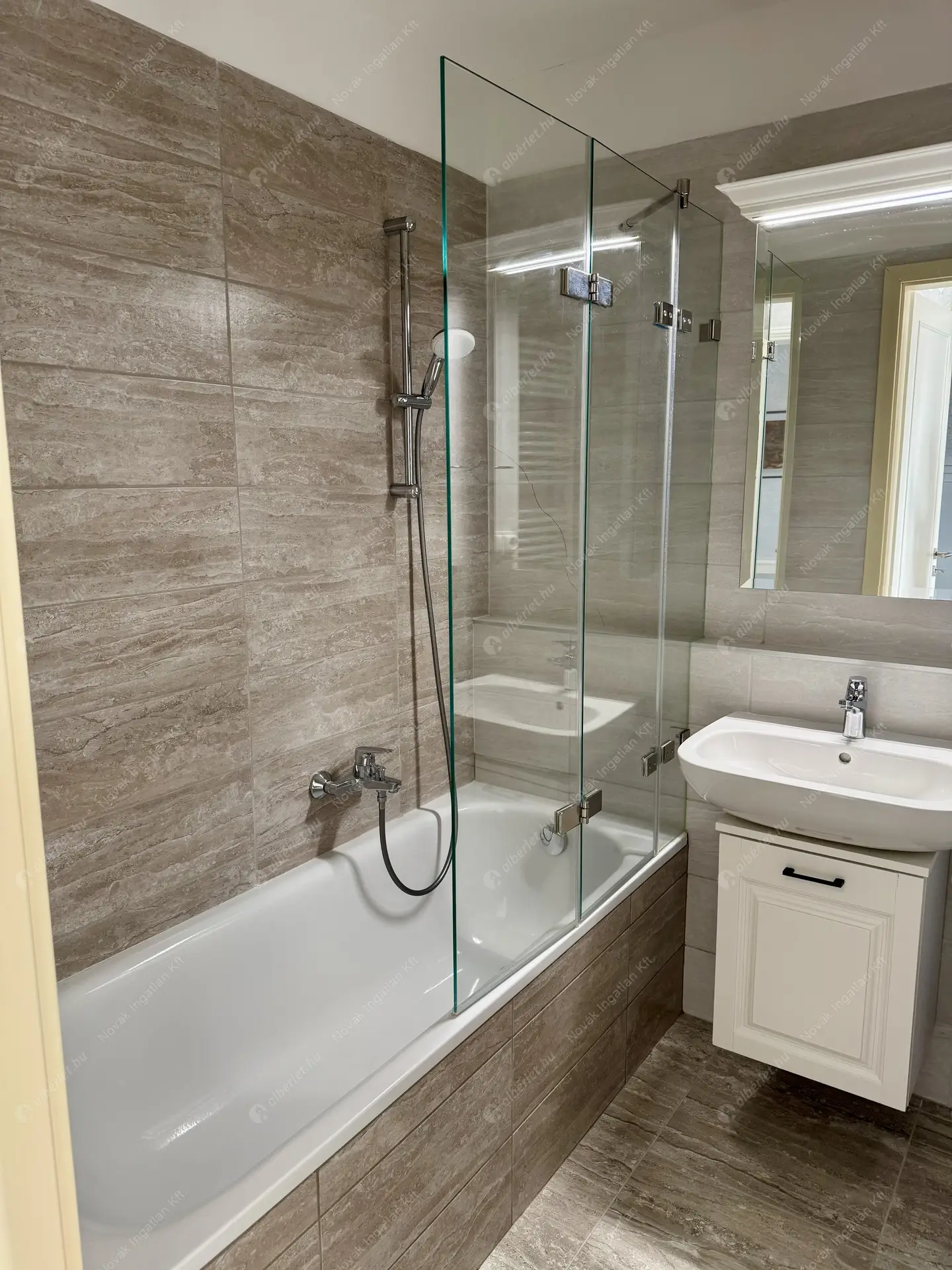 Kiadó albérlet 400000 Ft/hó áron: Budapest, XIII. kerület  Pannónia utca. Mérete: 51 nm, 2 szobás | Alberlet.hu - 6463275