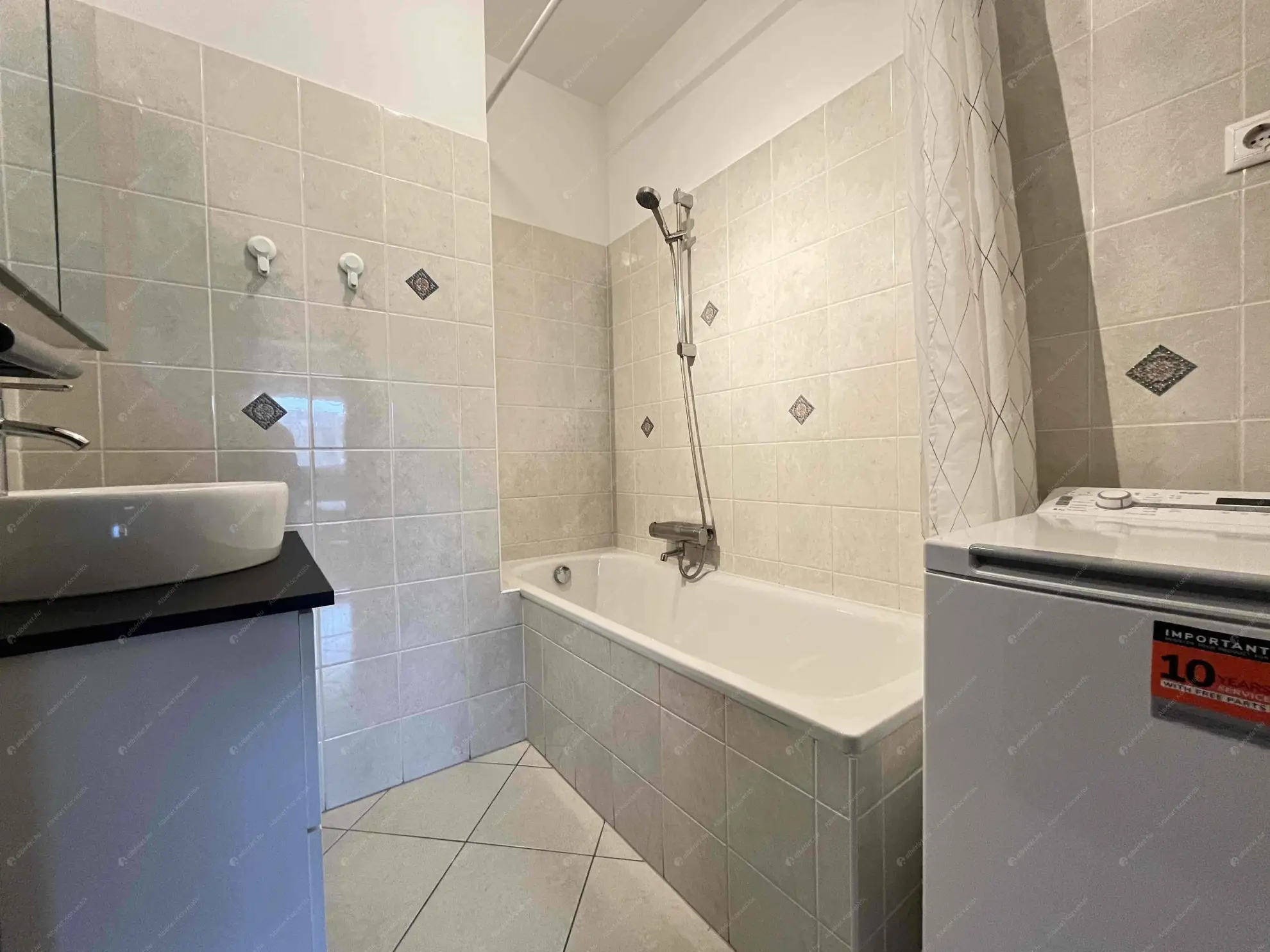 Kiadó albérlet 240000 Ft/hó áron: Budapest, XIII. kerület  Pap Károly utca. Mérete: 42 nm, 2 szobás | Alberlet.hu - 6592691