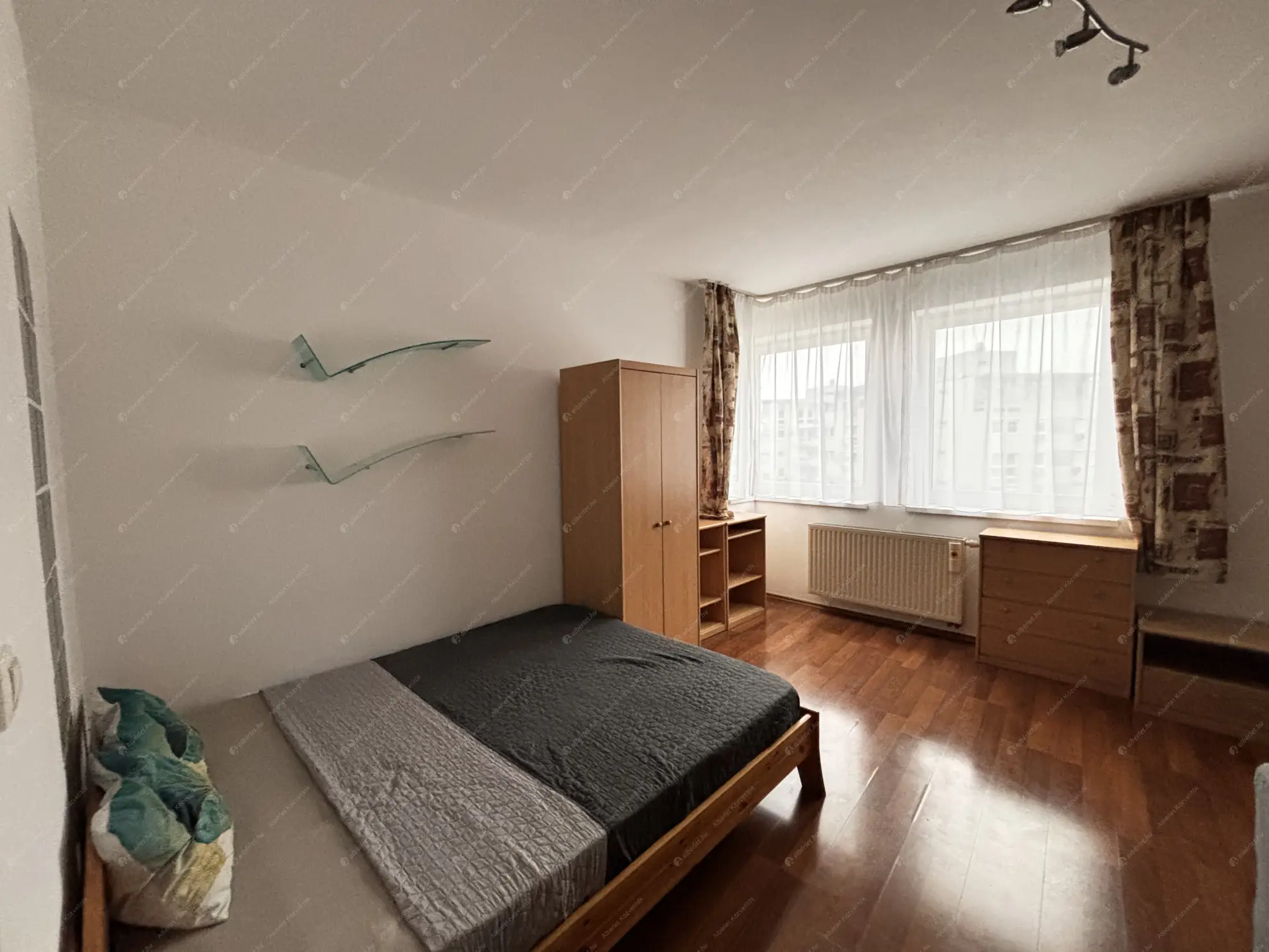 Kiadó albérlet 200000 Ft/hó áron: Budapest, XIII. kerület  Pap Károly utca. Mérete: 44 nm, 1 szobás | Alberlet.hu - 6636748