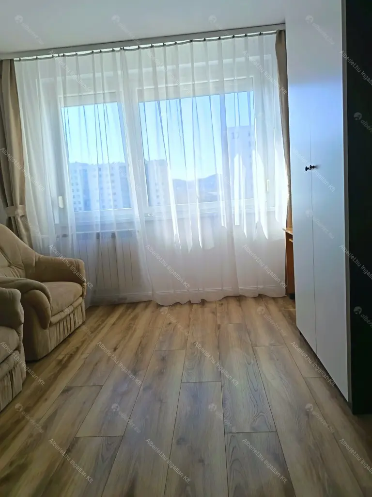 Kiadó albérlet 220000 Ft/hó áron: Budapest, XIII. kerület  Párkány utca. Mérete: 35 nm, 1 szobás | Alberlet.hu - 6698382