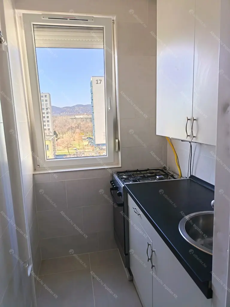 Kiadó albérlet 220000 Ft/hó áron: Budapest, XIII. kerület  Párkány utca. Mérete: 35 nm, 1 szobás | Alberlet.hu - 6698385