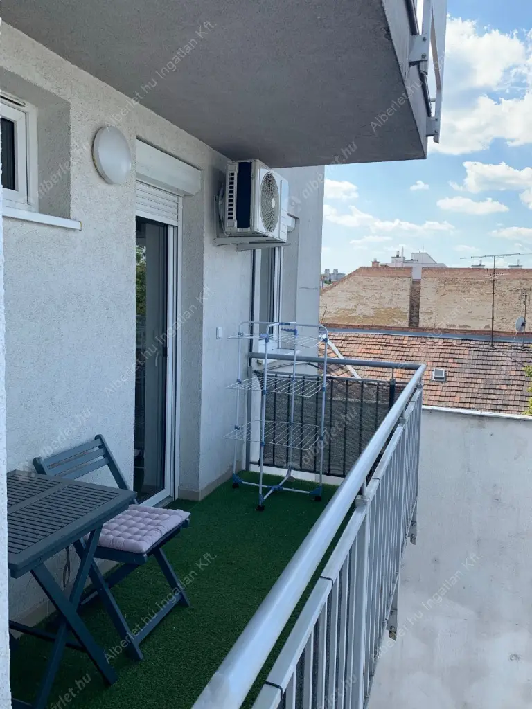 Kiadó albérlet 220000 Ft/hó áron: Budapest, XIII. kerület  Petneházy utca. Mérete: 29 nm, 1 szobás | Alberlet.hu - 6598383