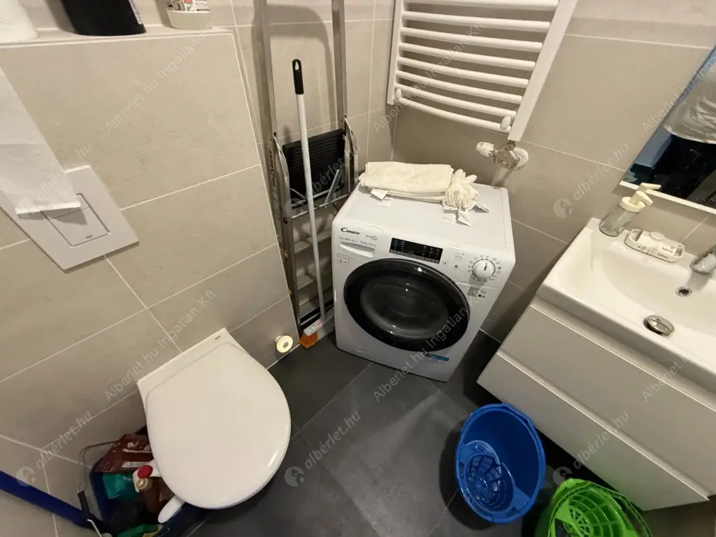 Kiadó albérlet 275000 Ft/hó áron: Budapest, XIII. kerület  Petneházy utca. Mérete: 31 nm, 1 szobás | Alberlet.hu - 6590182