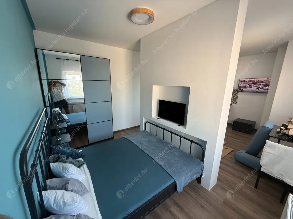 Kiadó albérlet 275000 Ft/hó áron: Budapest, XIII. kerület  Petneházy utca. Mérete: 31 nm, 1 szobás | Alberlet.hu - 6616242