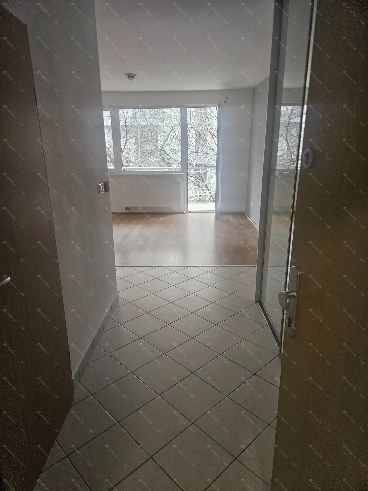 Kiadó albérlet 190000 Ft/hó áron: Budapest, XIII. kerület  Petneházy utca. Mérete: 33 nm, 1 szobás | Alberlet.hu - 6638693