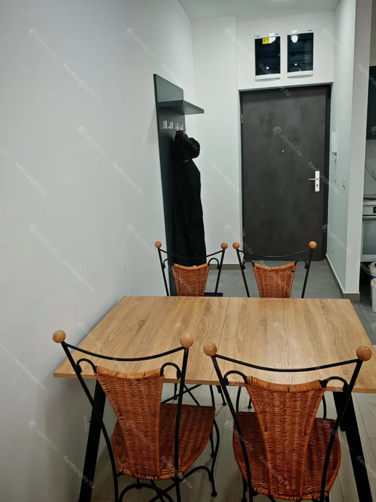 Kiadó albérlet 260000 Ft/hó áron: Budapest, XIII. kerület  Petneházy utca. Mérete: 42 nm, 2 szobás | Alberlet.hu - 6667479