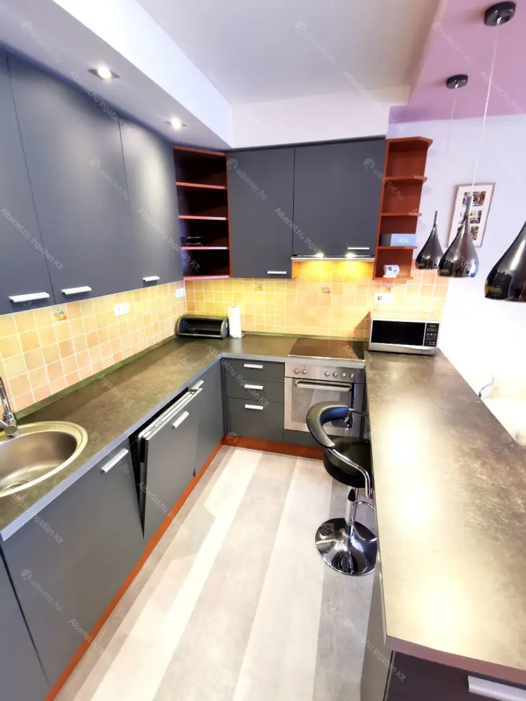 Kiadó albérlet 265000 Ft/hó áron: Budapest, XIII. kerület  Petneházy utca. Mérete: 47 nm, 2 szobás | Alberlet.hu - 6664963