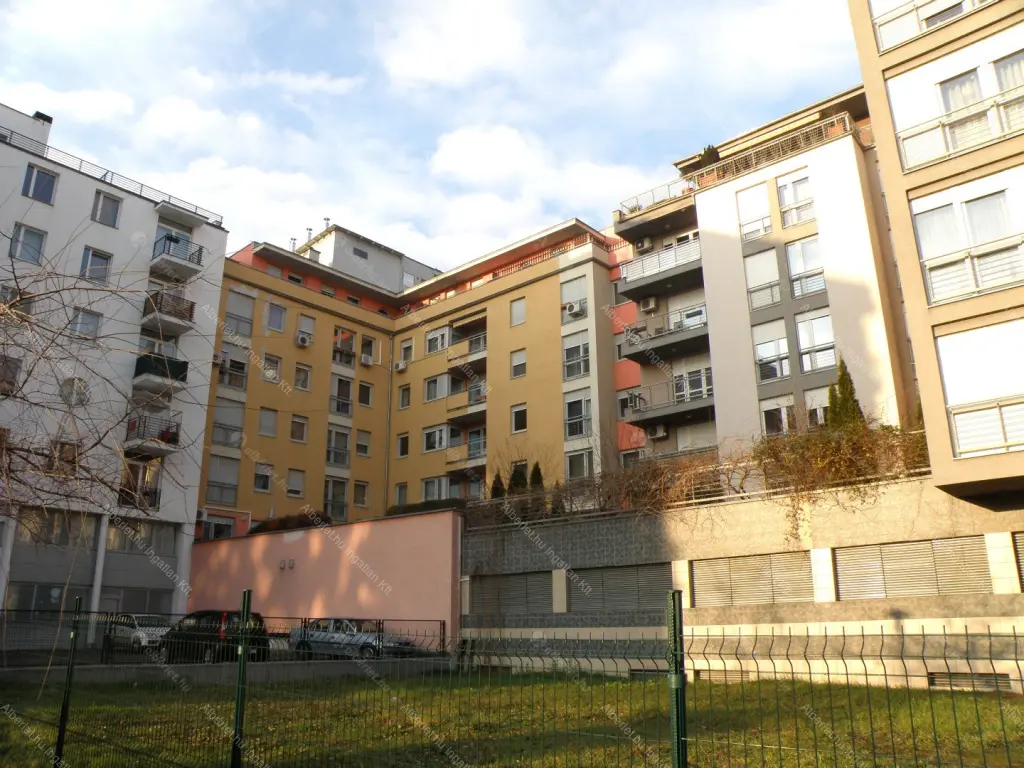 Kiadó albérlet 280000 Ft/hó áron: Budapest, XIII. kerület  Petneházy utca. Mérete: 51 nm, 2 szobás | Alberlet.hu - 6702709