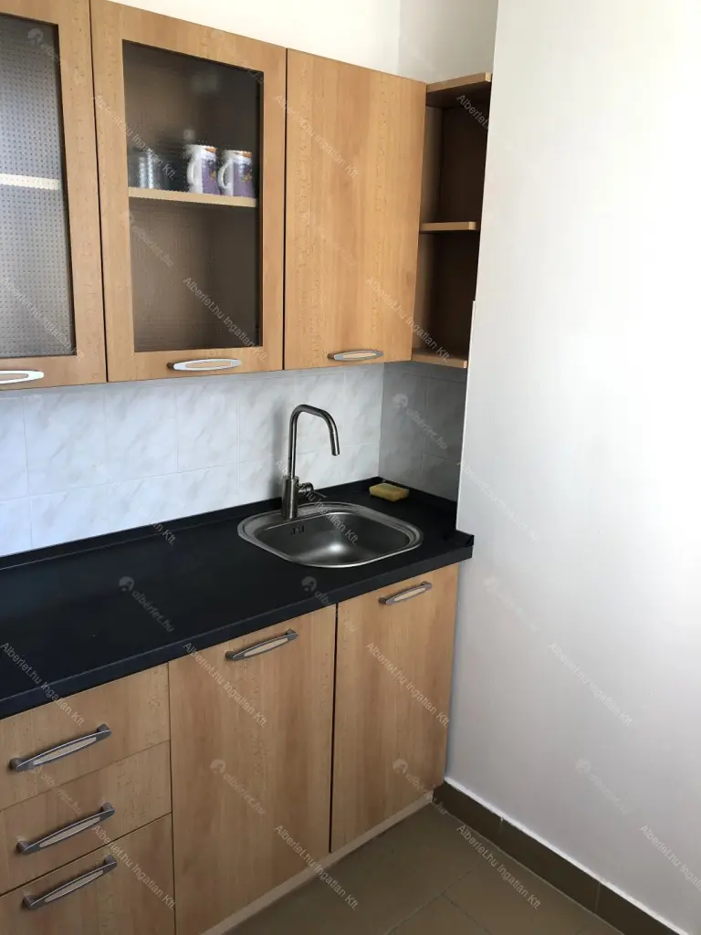 Kiadó albérlet 280000 Ft/hó áron: Budapest, XIII. kerület  Petneházy utca. Mérete: 51 nm, 2 szobás | Alberlet.hu - 6702716