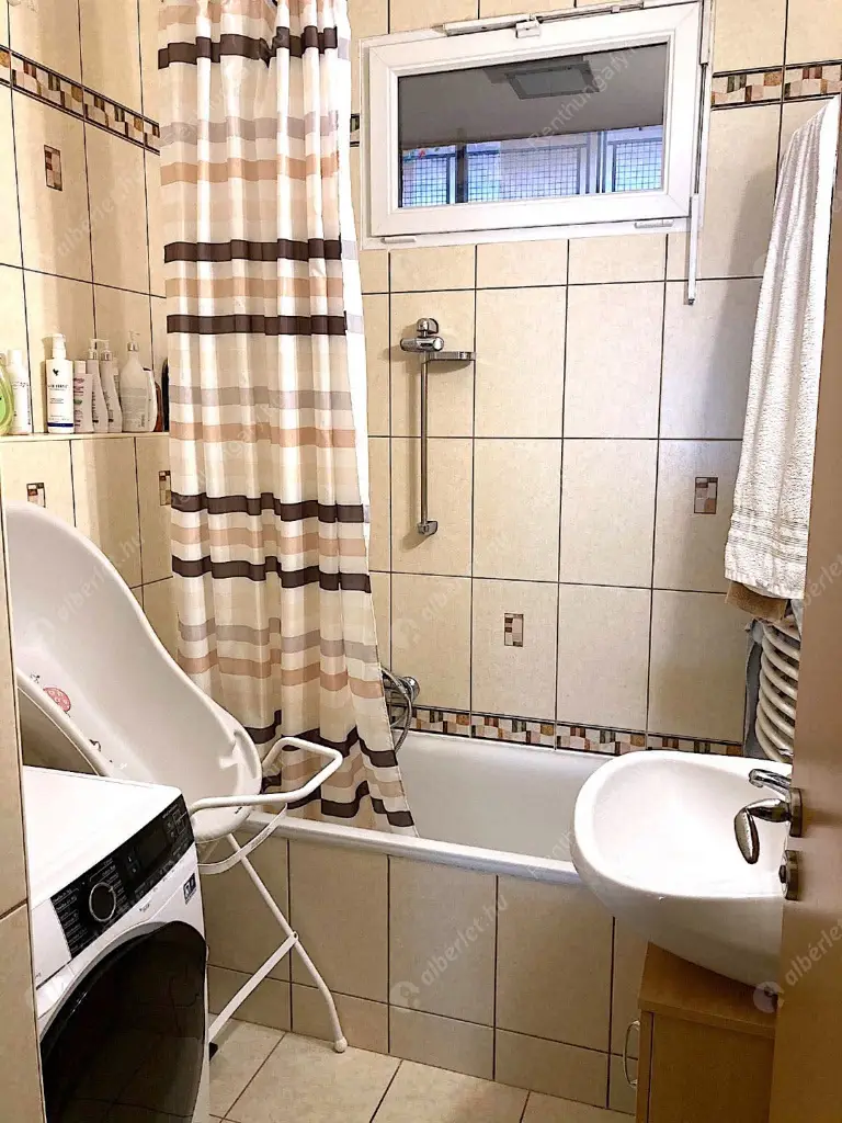 Kiadó albérlet 280000 Ft/hó áron: Budapest, XIII. kerület  Petneházy utca. Mérete: 54 nm, 1 szobás | Alberlet.hu - 6624626