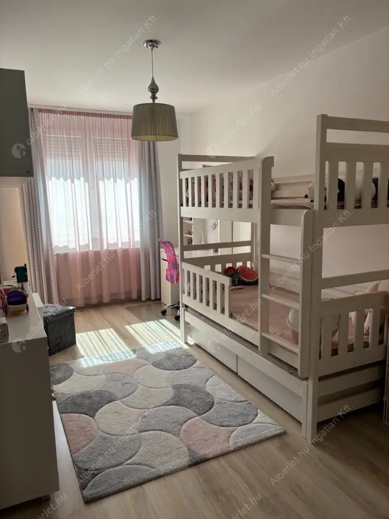 Kiadó albérlet 490000 Ft/hó áron: Budapest, XIII. kerület  Petneházy utca. Mérete: 80 nm, 4 szobás | Alberlet.hu - 6581742