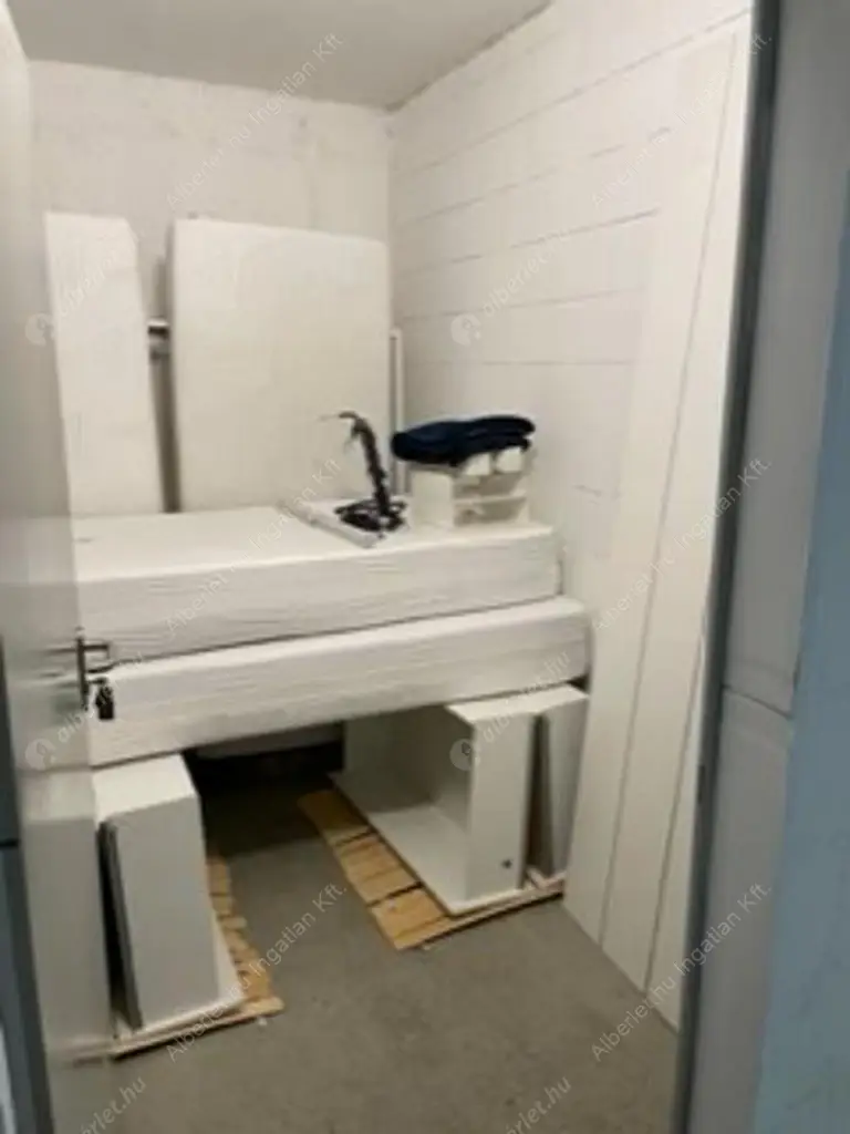 Kiadó albérlet 530000 Ft/hó áron: Budapest, XIII. kerület  Petneházy utca. Mérete: 82 nm, 4 szobás | Alberlet.hu - 6611994
