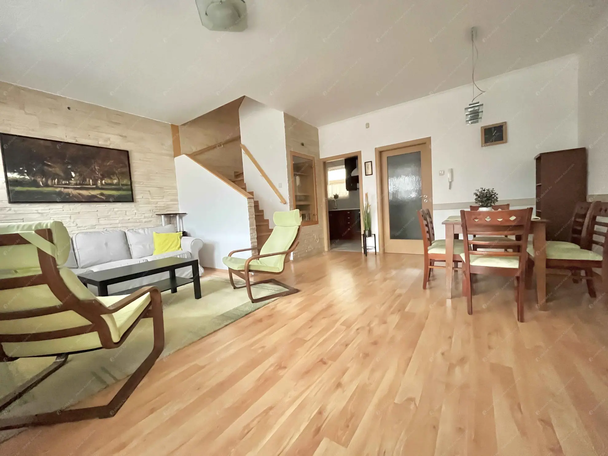 Kiadó albérlet 400000 Ft/hó áron: Budapest, XIII. kerület  Petneházy utca. Mérete: 90 nm, 2 szobás | Alberlet.hu - 6607019