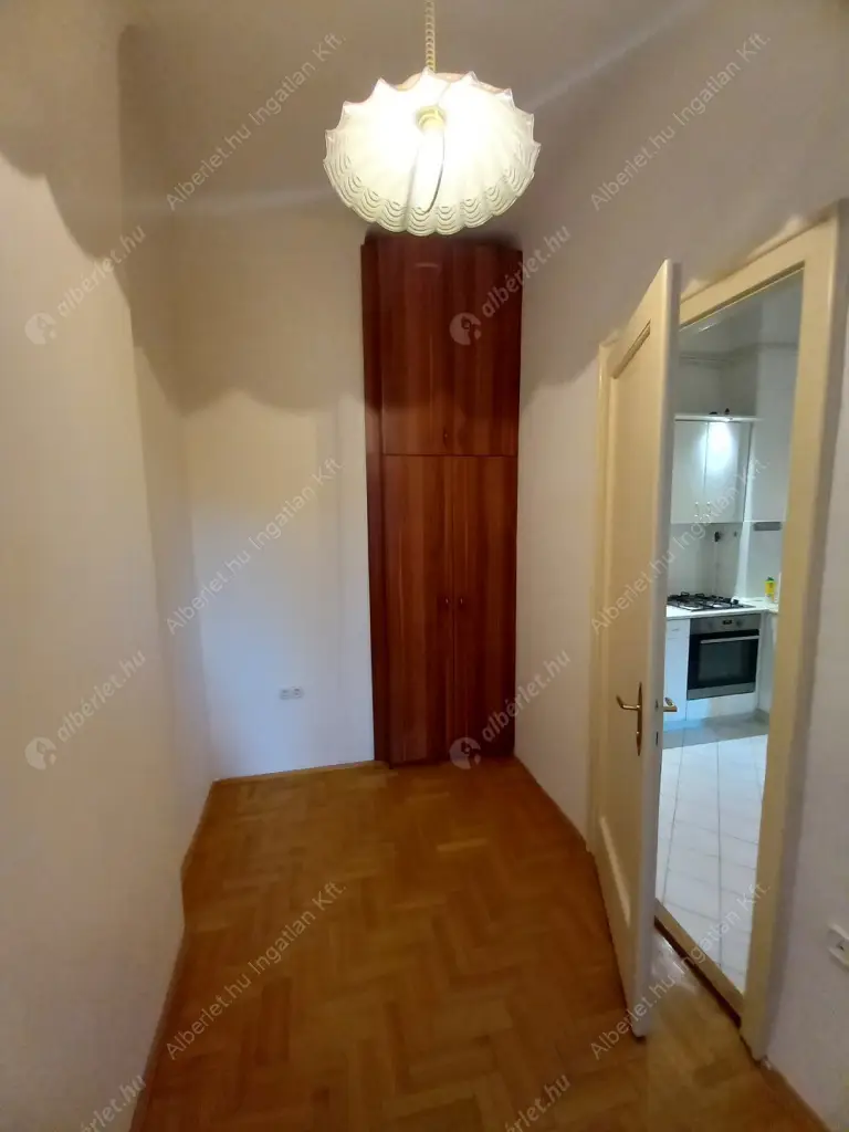 Kiadó albérlet 290000 Ft/hó áron: Budapest, XIII. kerület  Pozsonyi út. Mérete: 81 nm, 2 szobás | Alberlet.hu - 6584368