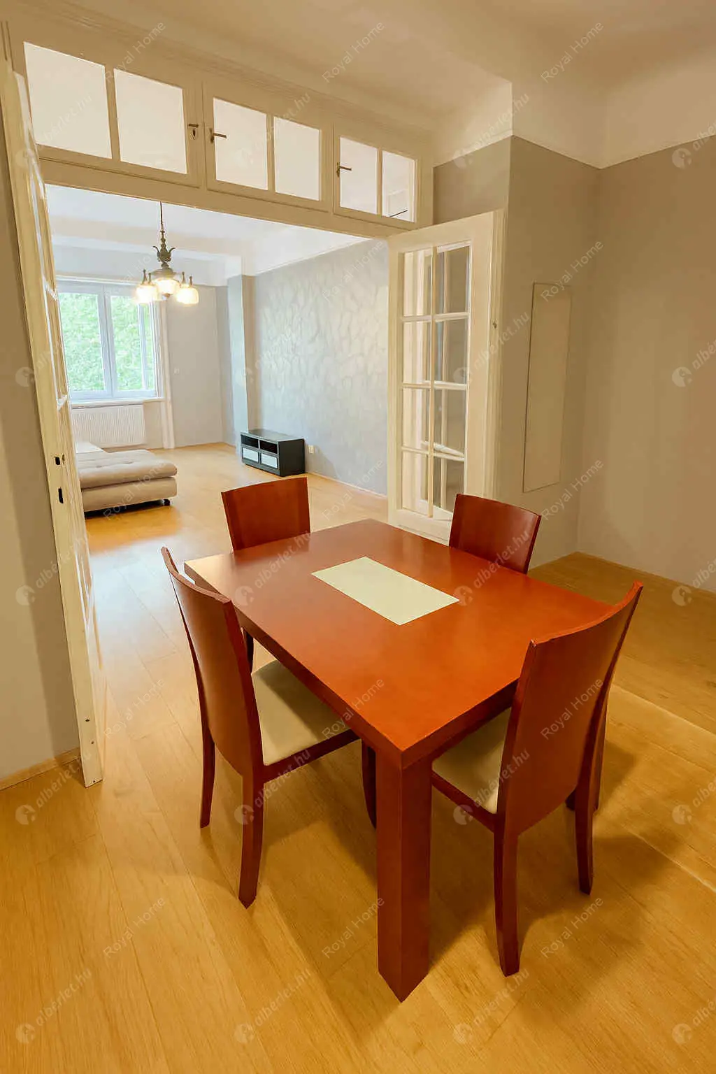 Kiadó albérlet 365000 Ft/hó áron: Budapest, XIII. kerület  Pozsonyi út. Mérete: 84 nm, 2 szobás | Alberlet.hu - 6585774