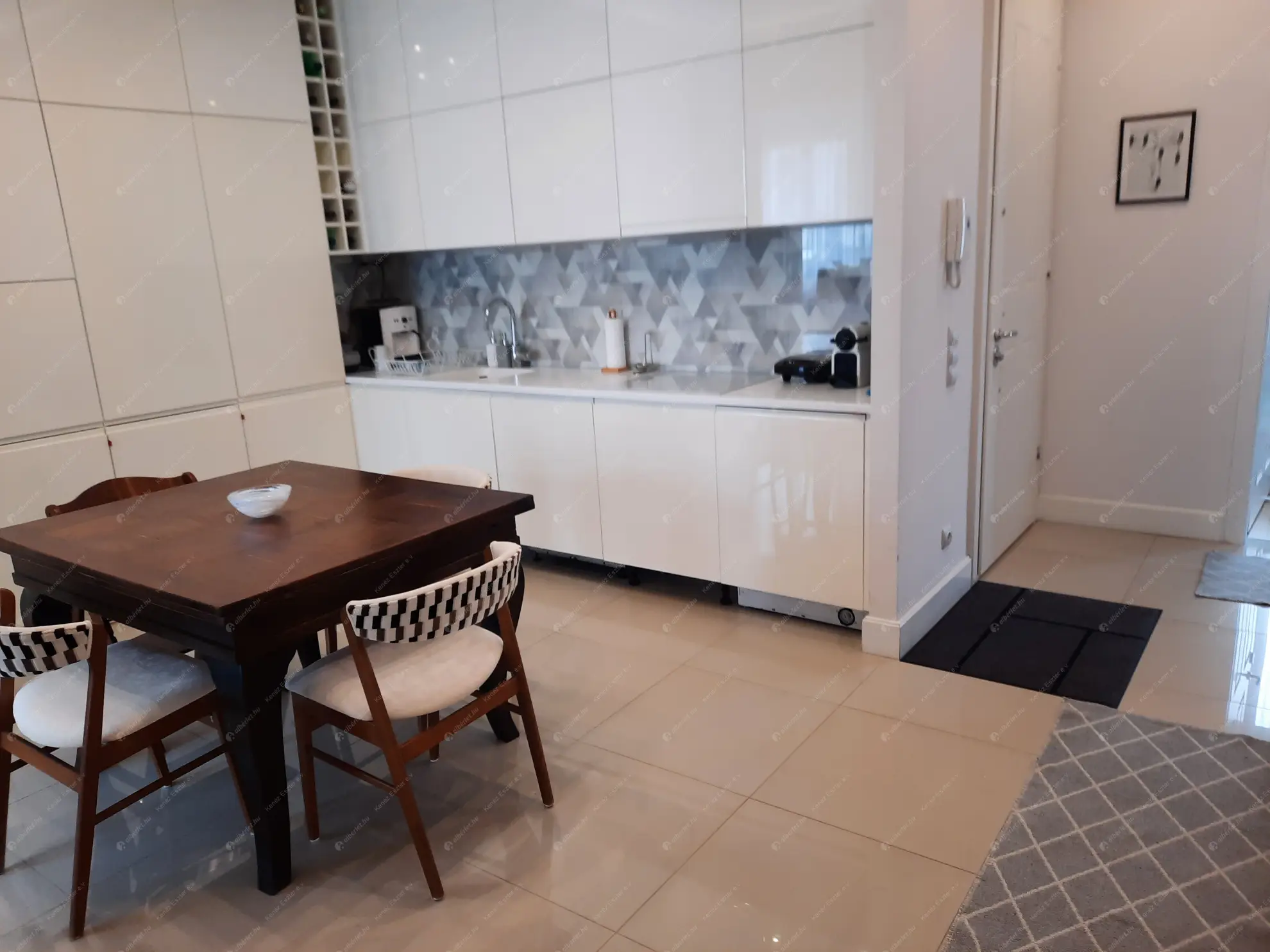 Kiadó albérlet 520000 Ft/hó áron: Budapest, XIII. kerület  Pozsonyi út. Mérete: 86 nm, 4 szobás | Alberlet.hu - 6569591