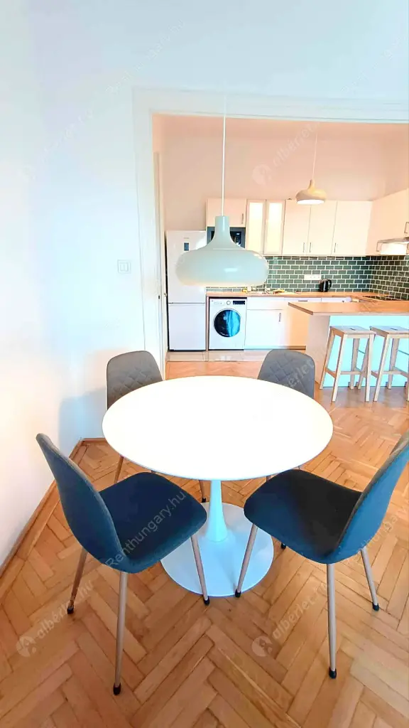 Kiadó albérlet 459000 Ft/hó áron: Budapest, XIII. kerület  Pozsonyi út. Mérete: 93 nm, 3 szobás | Alberlet.hu - 6581728