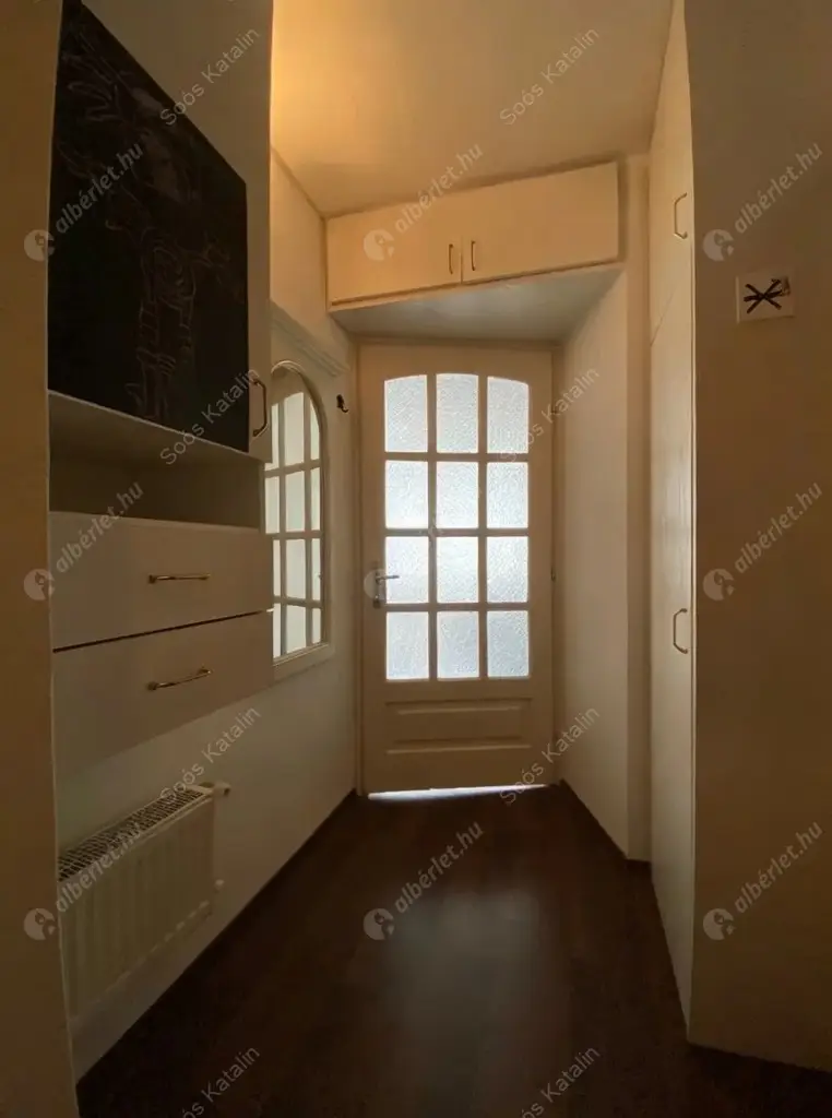 Kiadó albérlet 265000 Ft/hó áron: Budapest, XIII. kerület  Radnóti Miklós utca. Mérete: 35 nm, 1 szobás | Alberlet.hu - 6579069