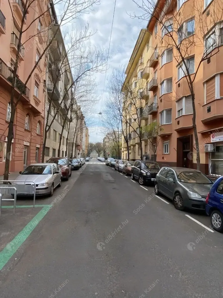 Kiadó albérlet 265000 Ft/hó áron: Budapest, XIII. kerület  Radnóti Miklós utca. Mérete: 35 nm, 1 szobás | Alberlet.hu - 6579071