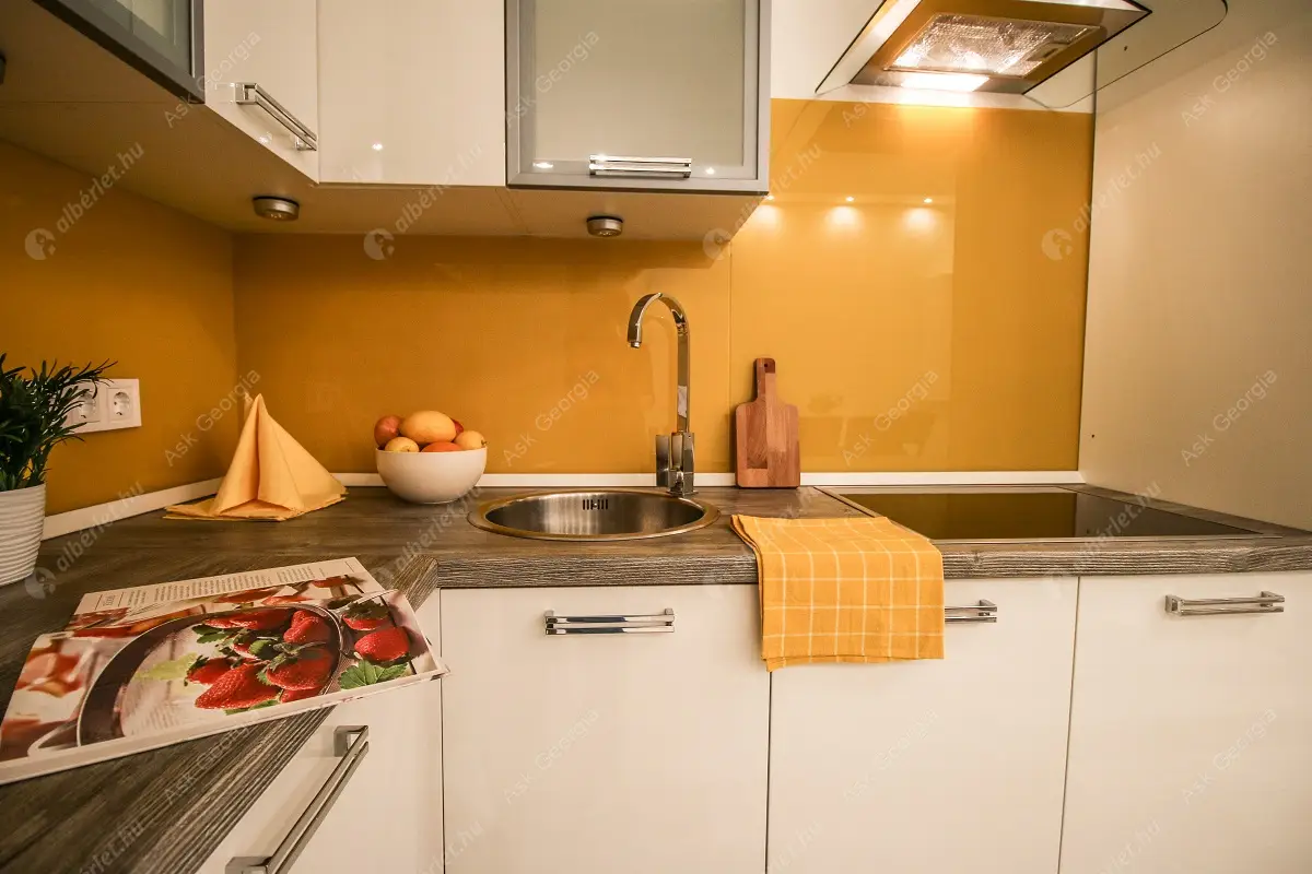 Kiadó albérlet 240000 Ft/hó áron: Budapest, XIII. kerület  Radnóti Miklós utca. Mérete: 42 nm, 2 szobás | Alberlet.hu - 6605259