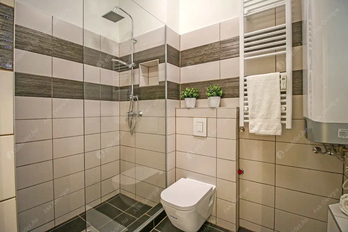 Kiadó albérlet 240000 Ft/hó áron: Budapest, XIII. kerület  Radnóti Miklós utca. Mérete: 42 nm, 2 szobás | Alberlet.hu - 6605263