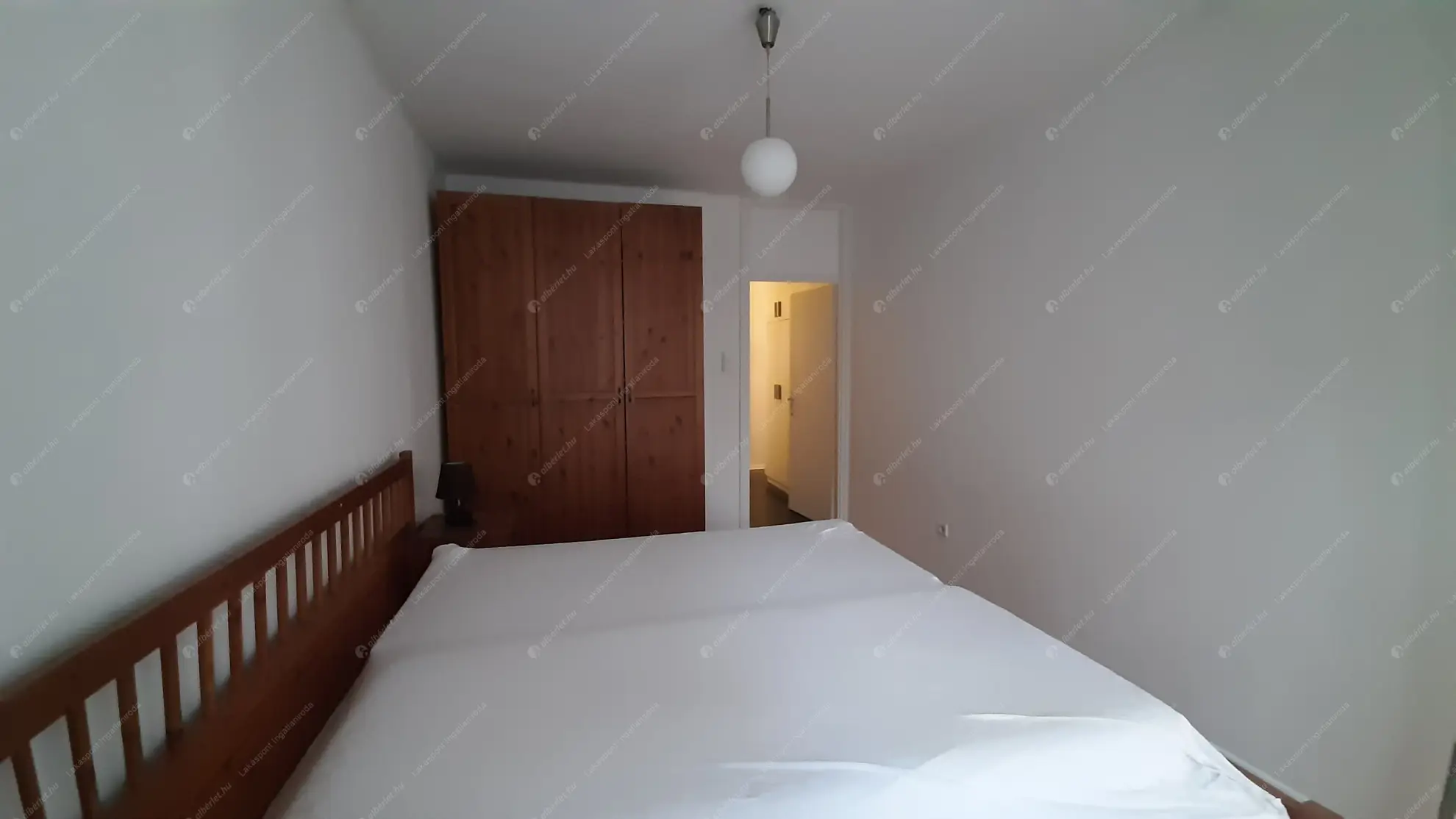 Kiadó albérlet 350000 Ft/hó áron: Budapest, XIII. kerület  Radnóti Miklós utca. Mérete: 65 nm, 2 szobás | Alberlet.hu - 6599385