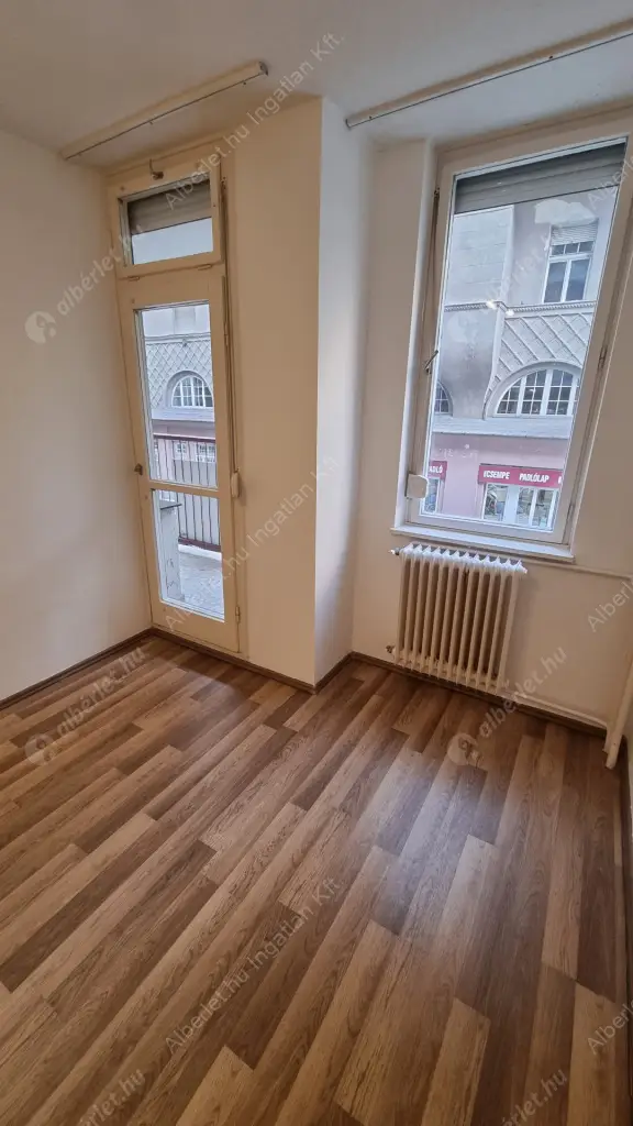 Kiadó albérlet 330000 Ft/hó áron: Budapest, XIII. kerület  Radnóti Miklós utca. Mérete: 65 nm, 2 szobás | Alberlet.hu - 6629881