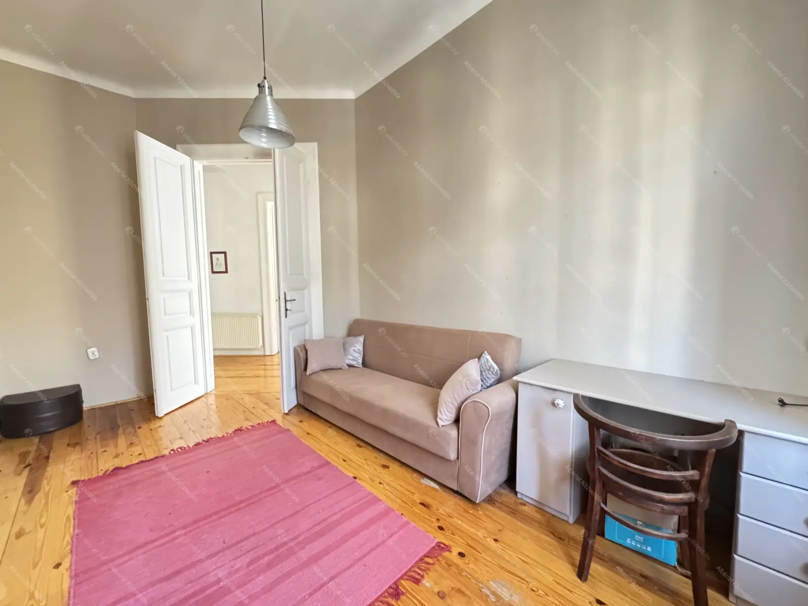 Kiadó albérlet 350000 Ft/hó áron: Budapest, XIII. kerület  Radnóti Miklós utca. Mérete: 75 nm, 3 szobás | Alberlet.hu - 6676403