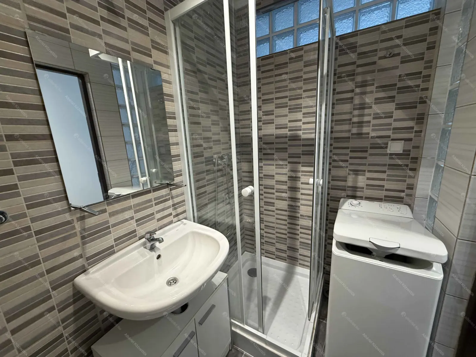 Kiadó albérlet 125000 Ft/hó áron: Budapest, XIII. kerület  Reitter Ferenc utca. Mérete: 30 nm, 1 szobás | Alberlet.hu - 6697829