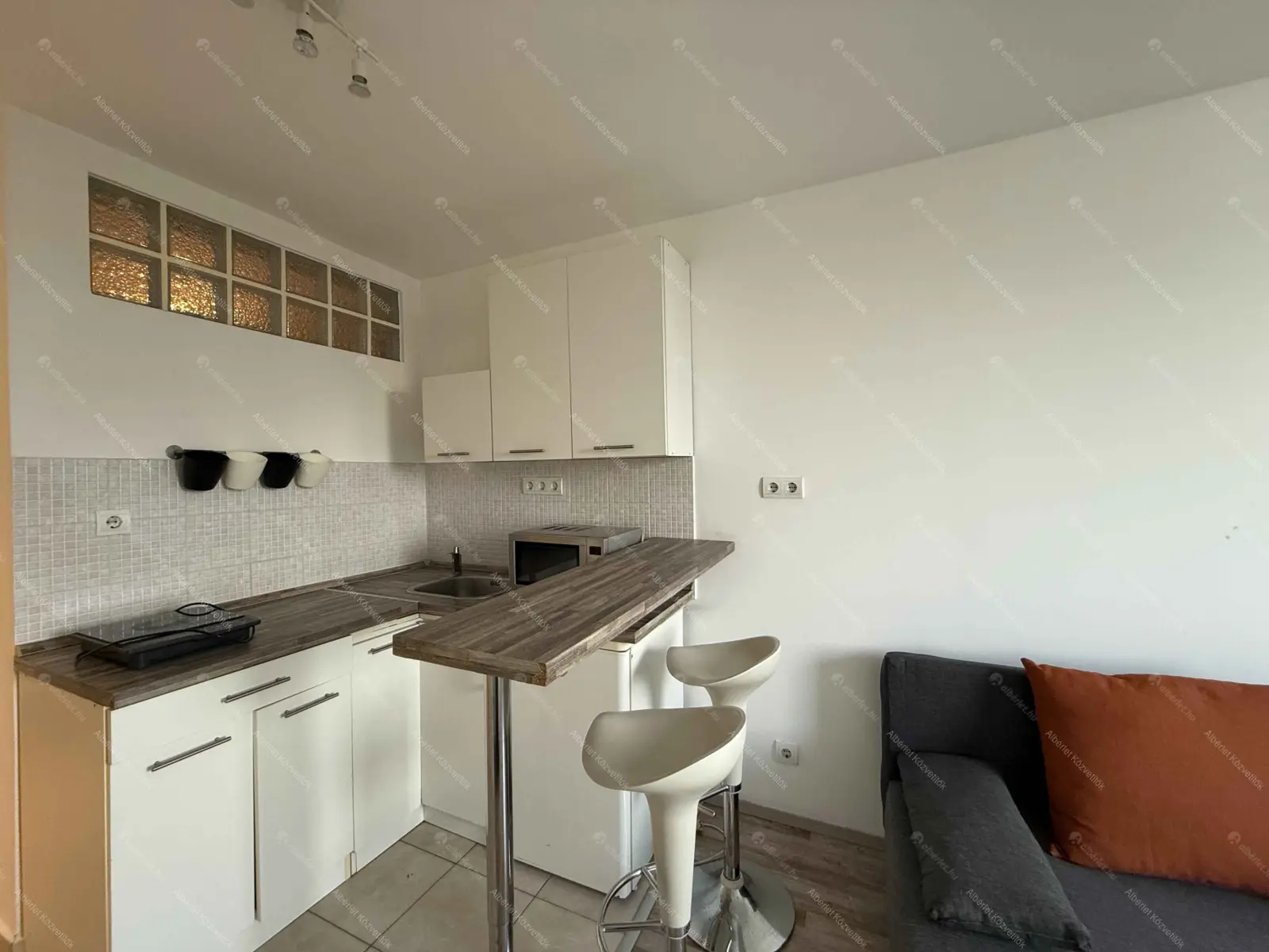 Kiadó albérlet 125000 Ft/hó áron: Budapest, XIII. kerület  Reitter Ferenc utca. Mérete: 30 nm, 1 szobás | Alberlet.hu - 6697837