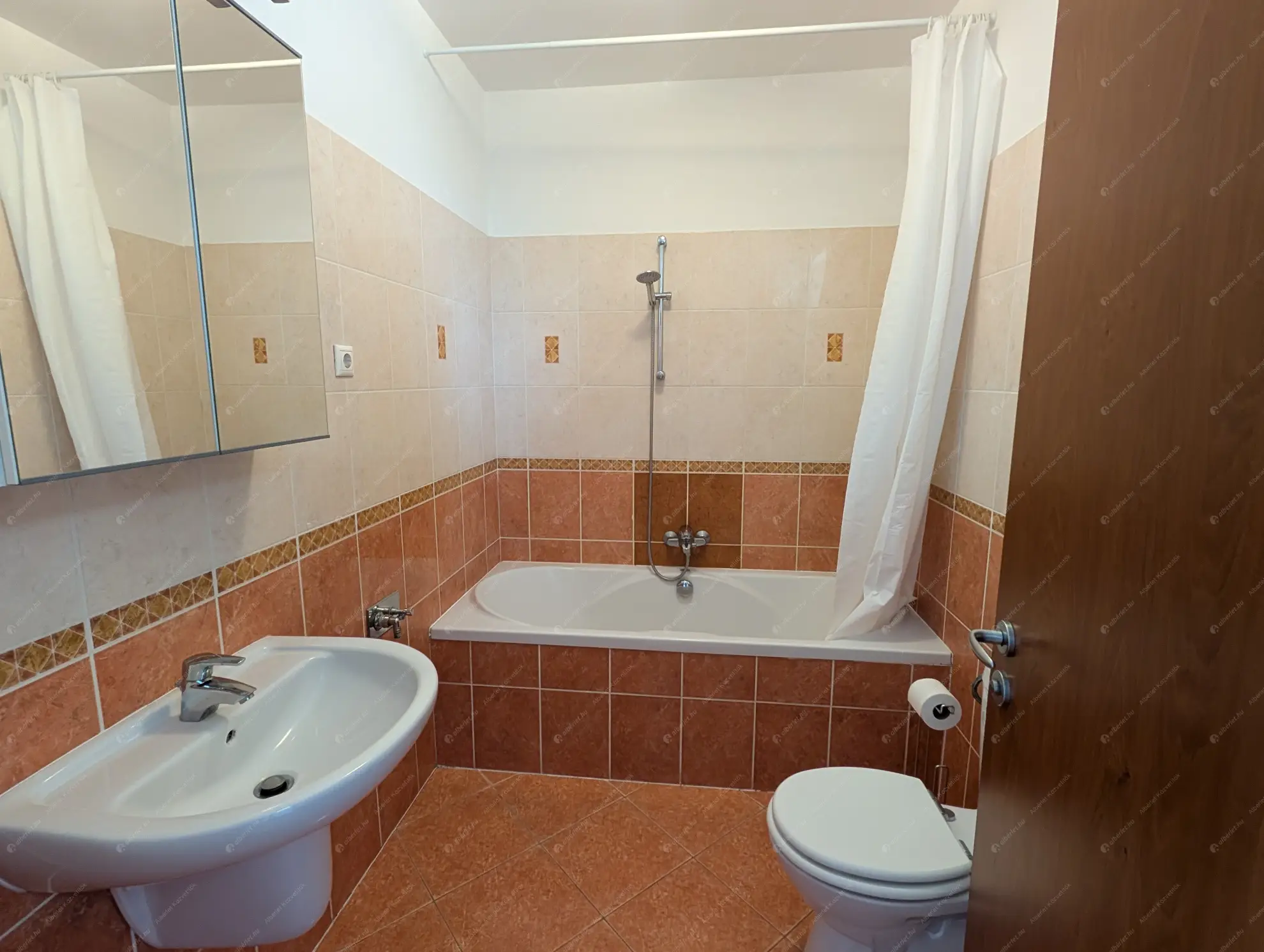 Kiadó albérlet 250000 Ft/hó áron: Budapest, XIII. kerület  Reitter Ferenc utca. Mérete: 46 nm, 2 szobás | Alberlet.hu - 6626032