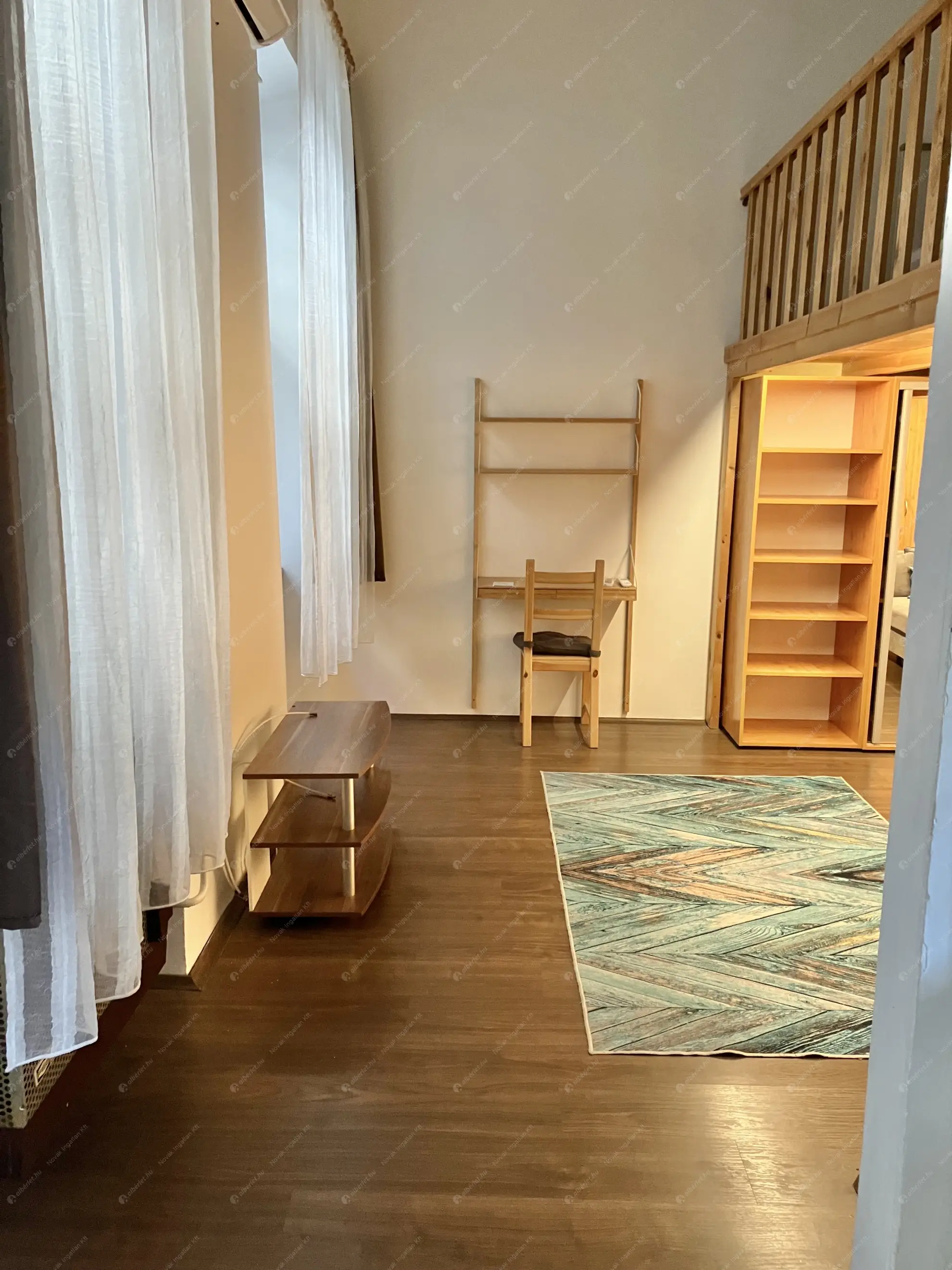 Kiadó albérlet 180000 Ft/hó áron: Budapest, XIII. kerület  Róbert Károly körút. Mérete: 35 nm, 1 szobás | Alberlet.hu - 6579477