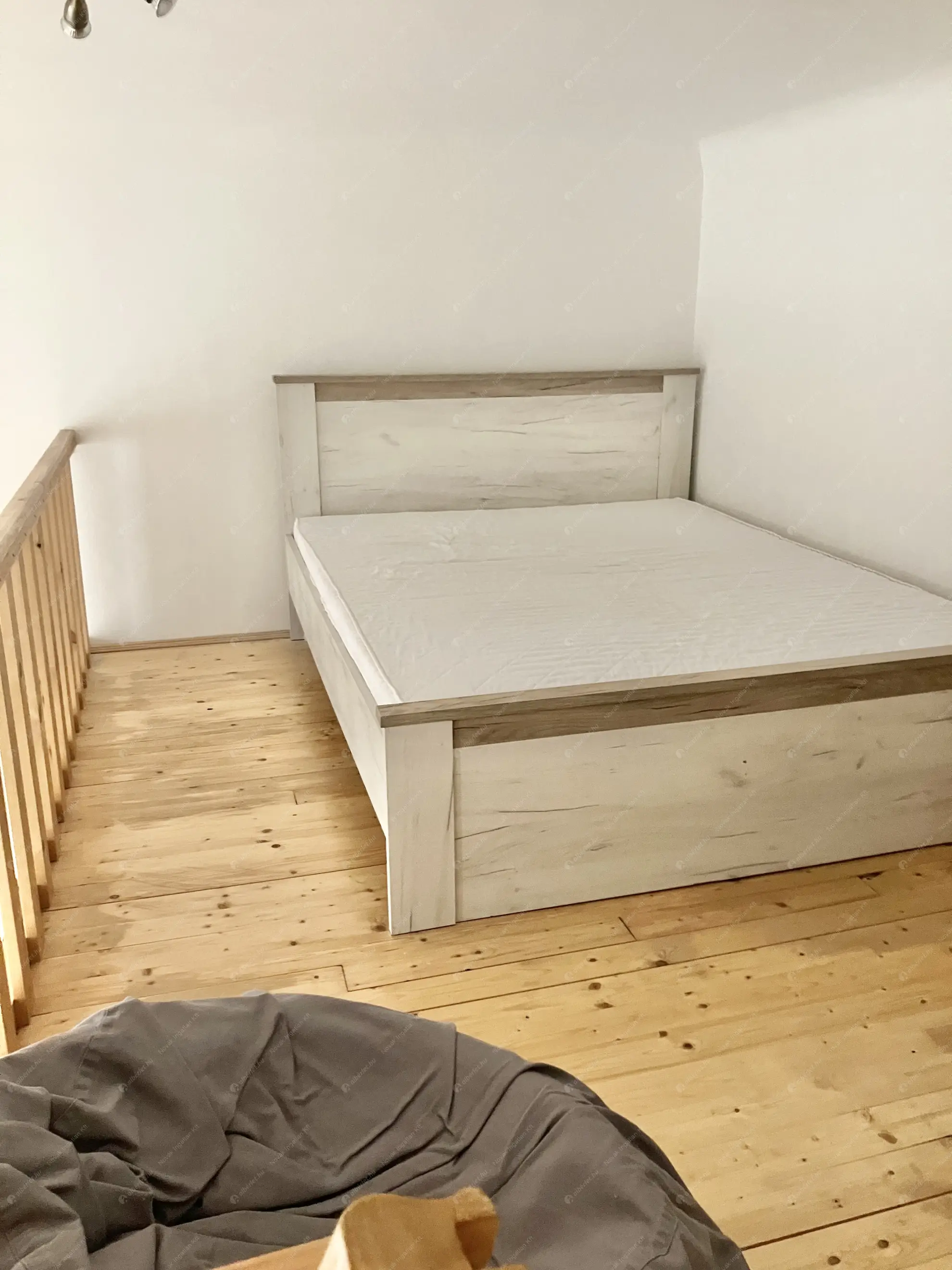 Kiadó albérlet 180000 Ft/hó áron: Budapest, XIII. kerület  Róbert Károly körút. Mérete: 35 nm, 1 szobás | Alberlet.hu - 6579478