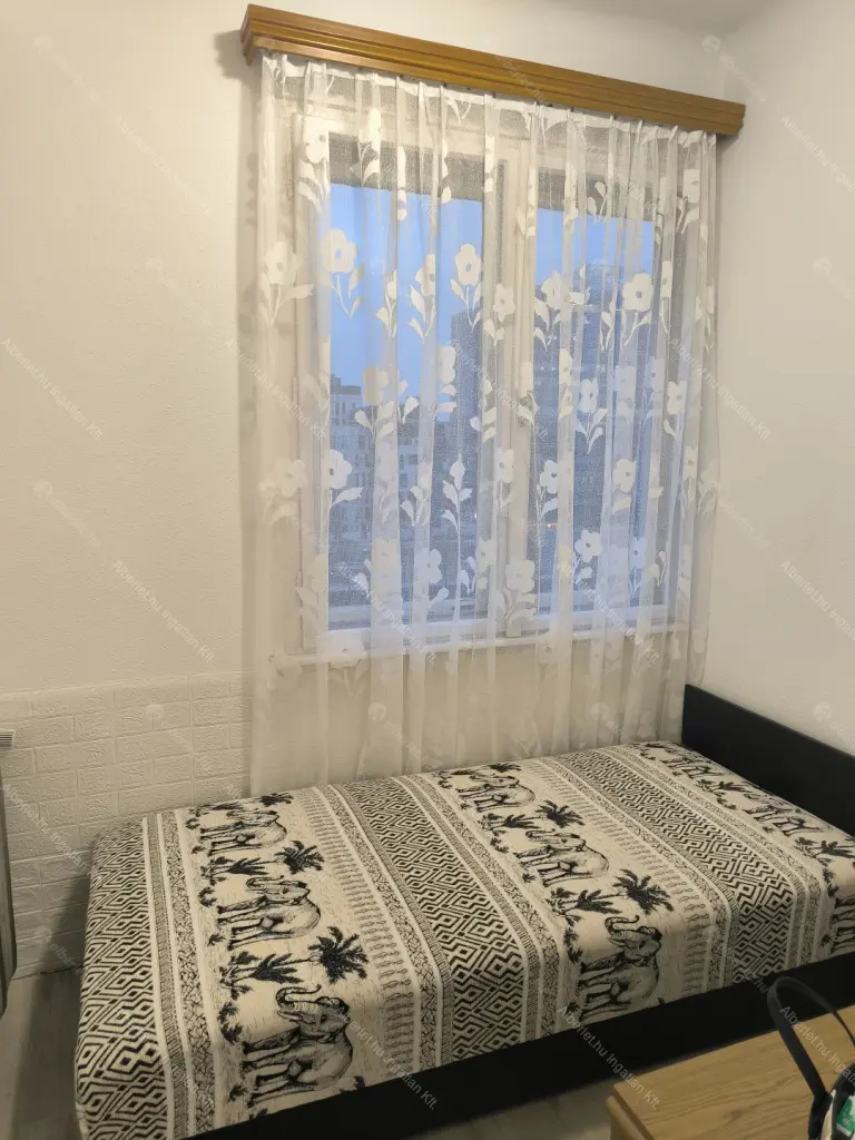 Kiadó albérlet 210000 Ft/hó áron: Budapest, XIII. kerület  Róbert Károly körút. Mérete: 42 nm, 1 szobás | Alberlet.hu - 6663577