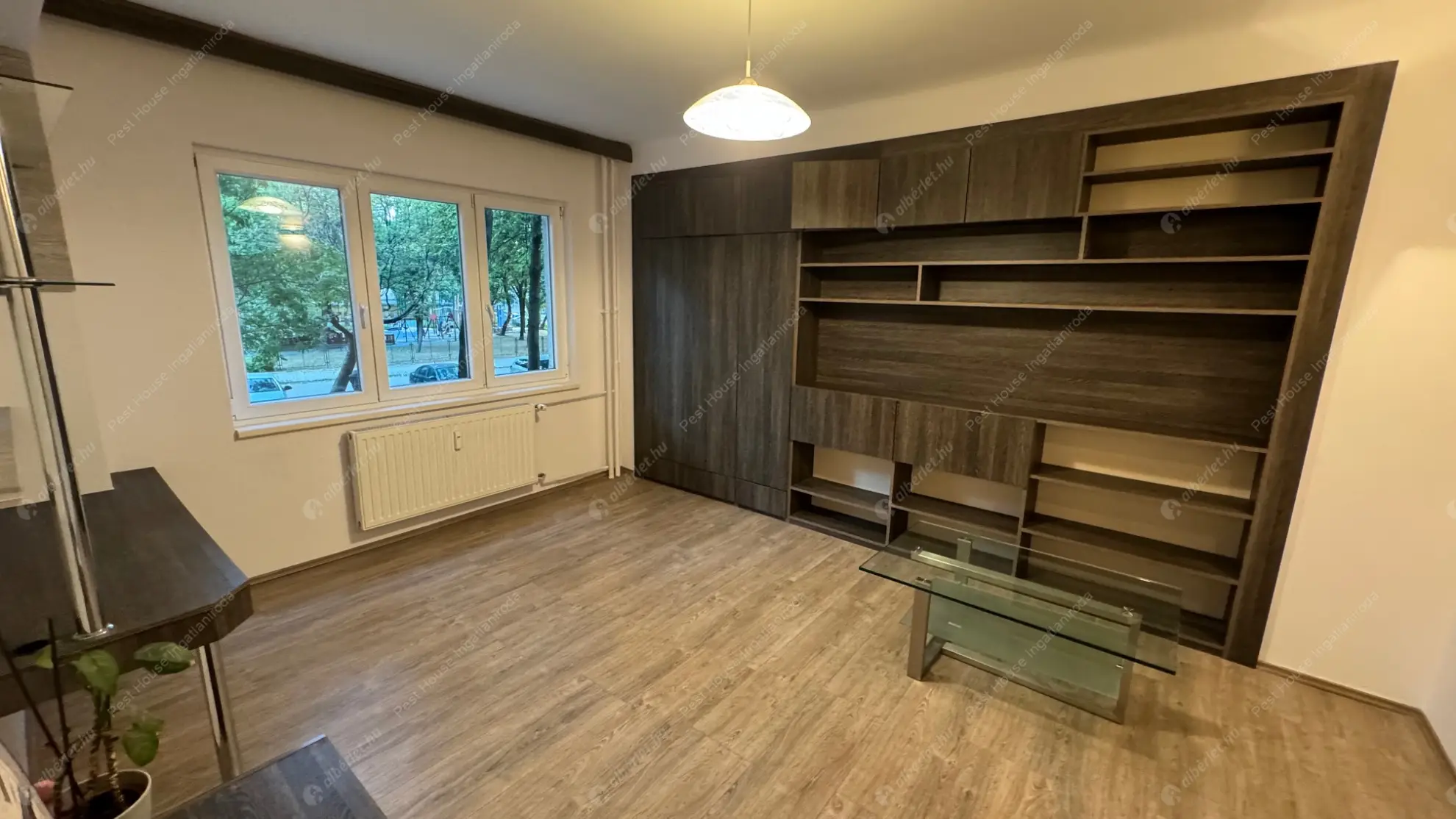 Kiadó albérlet 220000 Ft/hó áron: Budapest, XIII. kerület  Róbert Károly körút. Mérete: 43 nm, 2 szobás | Alberlet.hu - 6572600