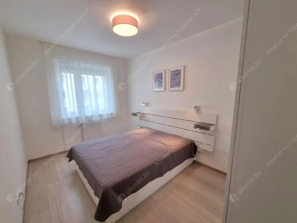 Kiadó albérlet 265000 Ft/hó áron: Budapest, XIII. kerület  Róbert Károly körút. Mérete: 45 nm, 2 szobás | Alberlet.hu - 6572772