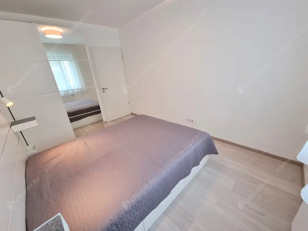 Kiadó albérlet 265000 Ft/hó áron: Budapest, XIII. kerület  Róbert Károly körút. Mérete: 45 nm, 2 szobás | Alberlet.hu - 6572774