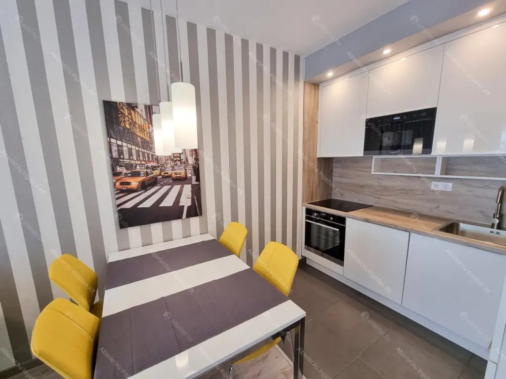 Kiadó albérlet 280000 Ft/hó áron: Budapest, XIII. kerület  Róbert Károly körút. Mérete: 45 nm, 2 szobás | Alberlet.hu - 6687220