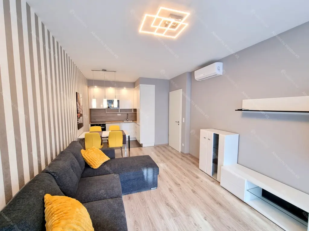 Kiadó albérlet 280000 Ft/hó áron: Budapest, XIII. kerület  Róbert Károly körút. Mérete: 45 nm, 2 szobás | Alberlet.hu - 6687225